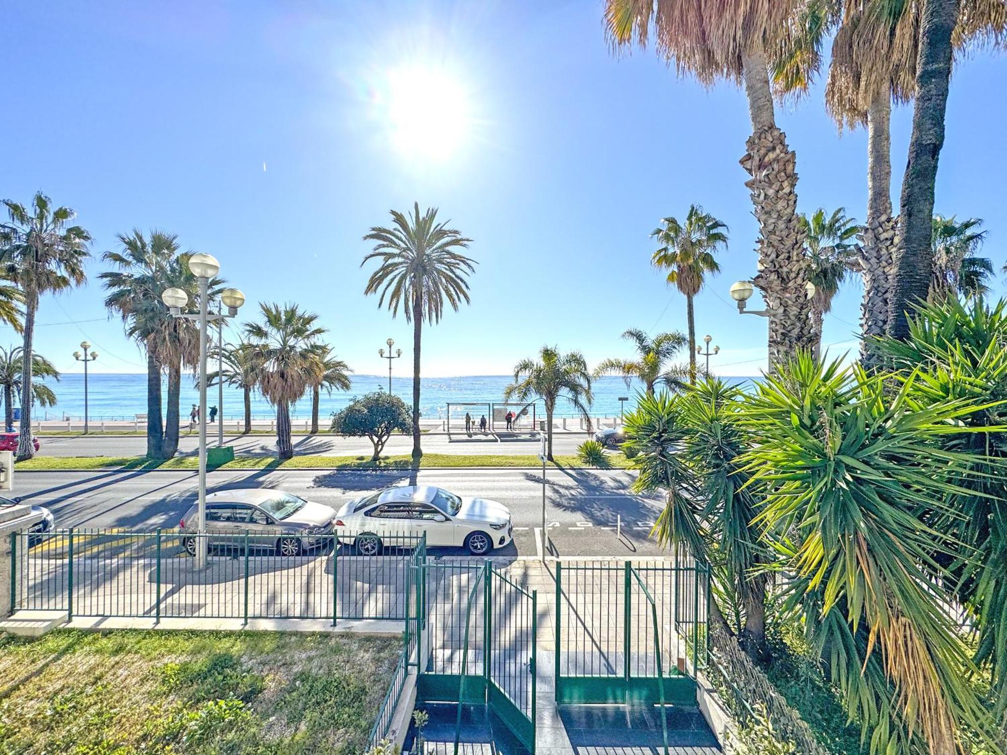 Apartment Cariatides - Promenade