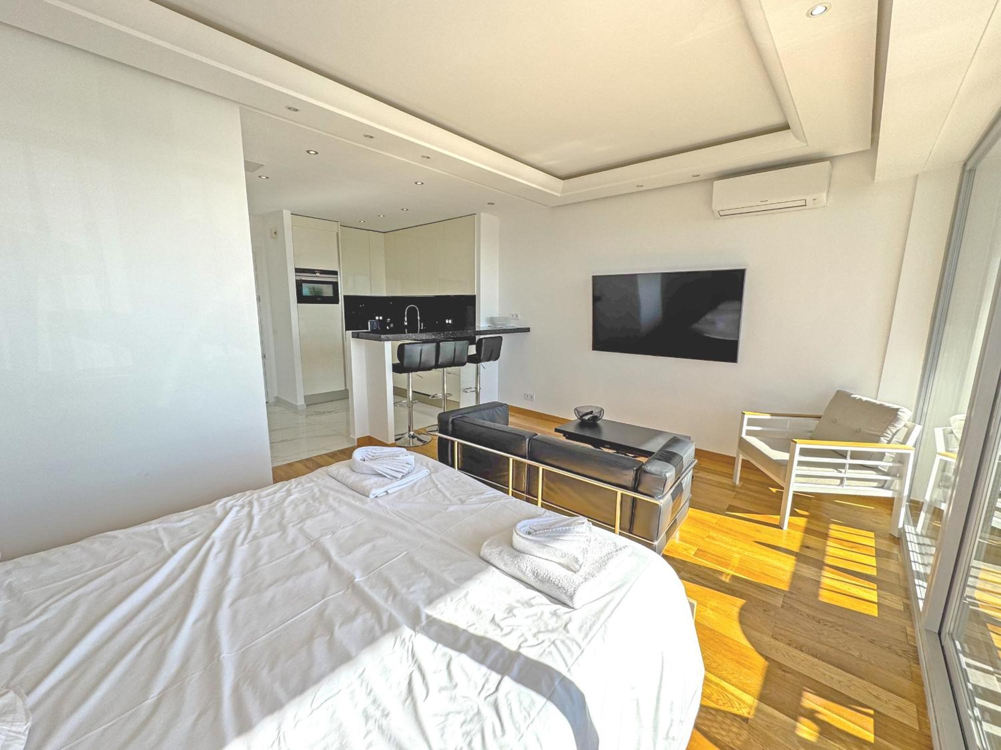 Cariatides - Promenade Appartement *